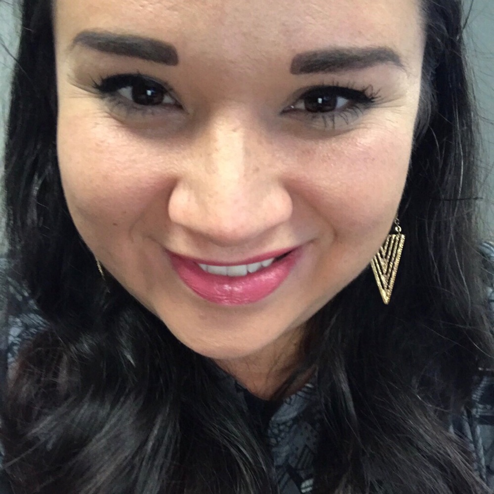 Meet your Posher, Regina